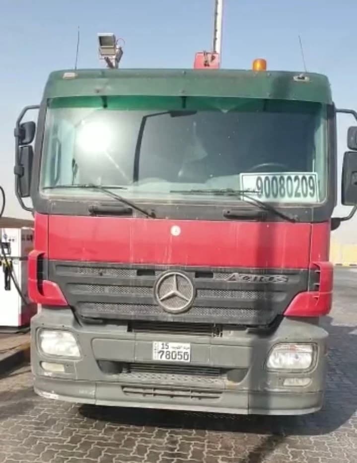 لوري كرين للبيع