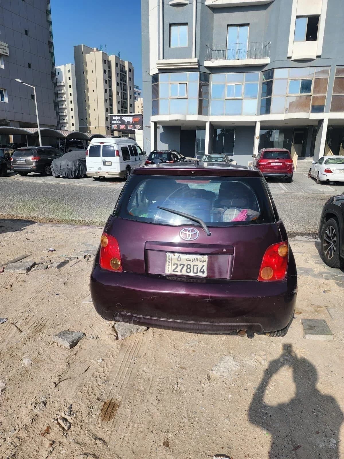 للبيع تويوتا كرولا فئة xA موديل ٢٠٠٤ بحالة جيدة