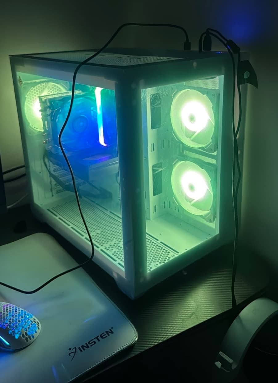 PC للبيع PC Gaming RTX 5060 + i5-14400F + سماعة ASTRO A10